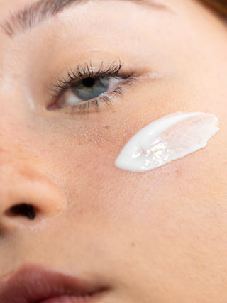 Crème légère anti-âge et anti-rides, hydratation profonde 100% naturelle